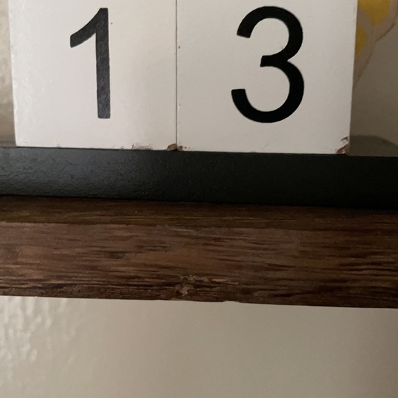 Month and day display - Picture 2 of 5